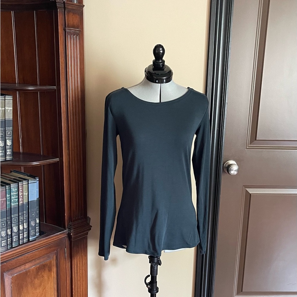 EUC Athleta Dark Teal Open Back Workout Top with Long Sleeves